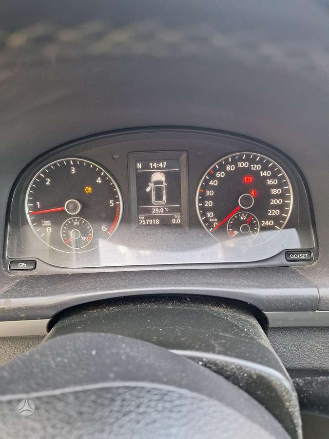 Volkswagen Touran - 5