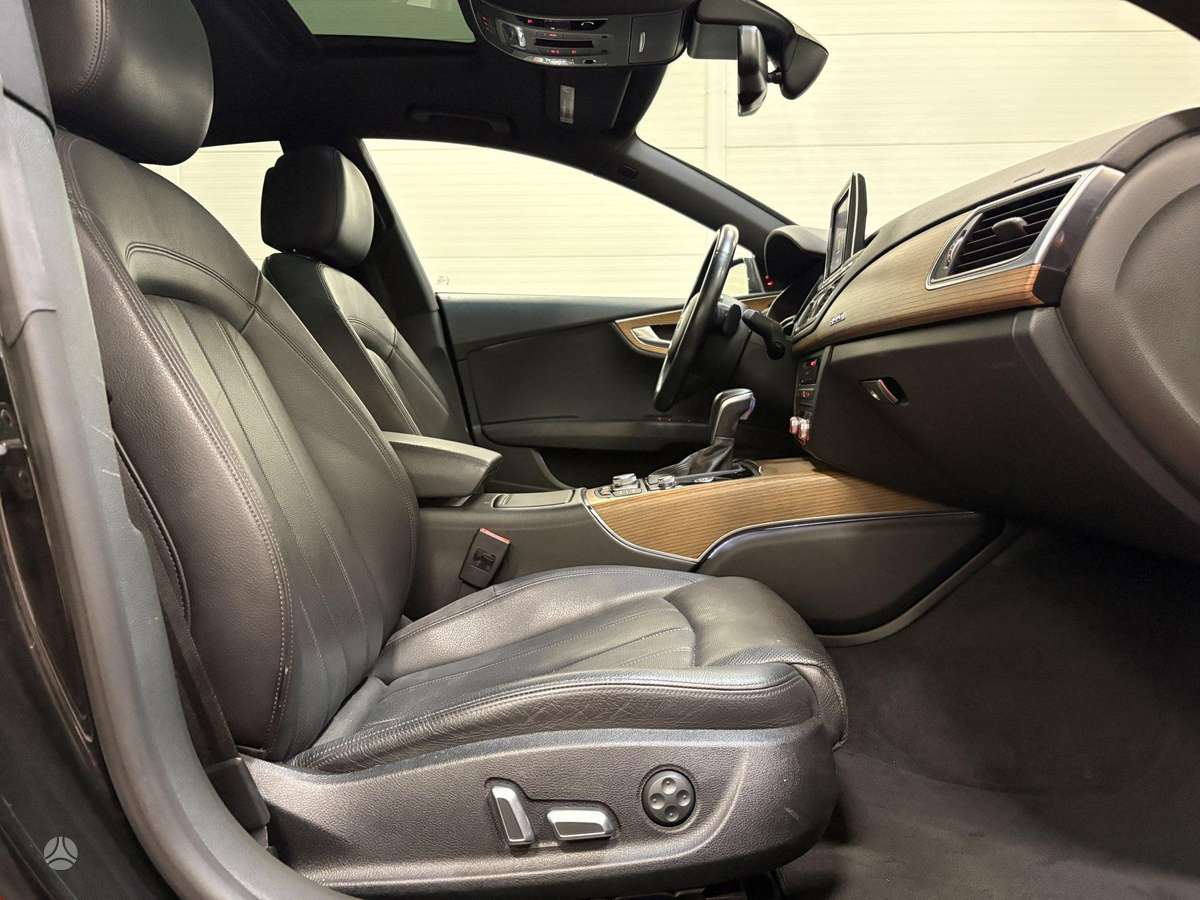 Audi A7, 3.0 l., hatchback