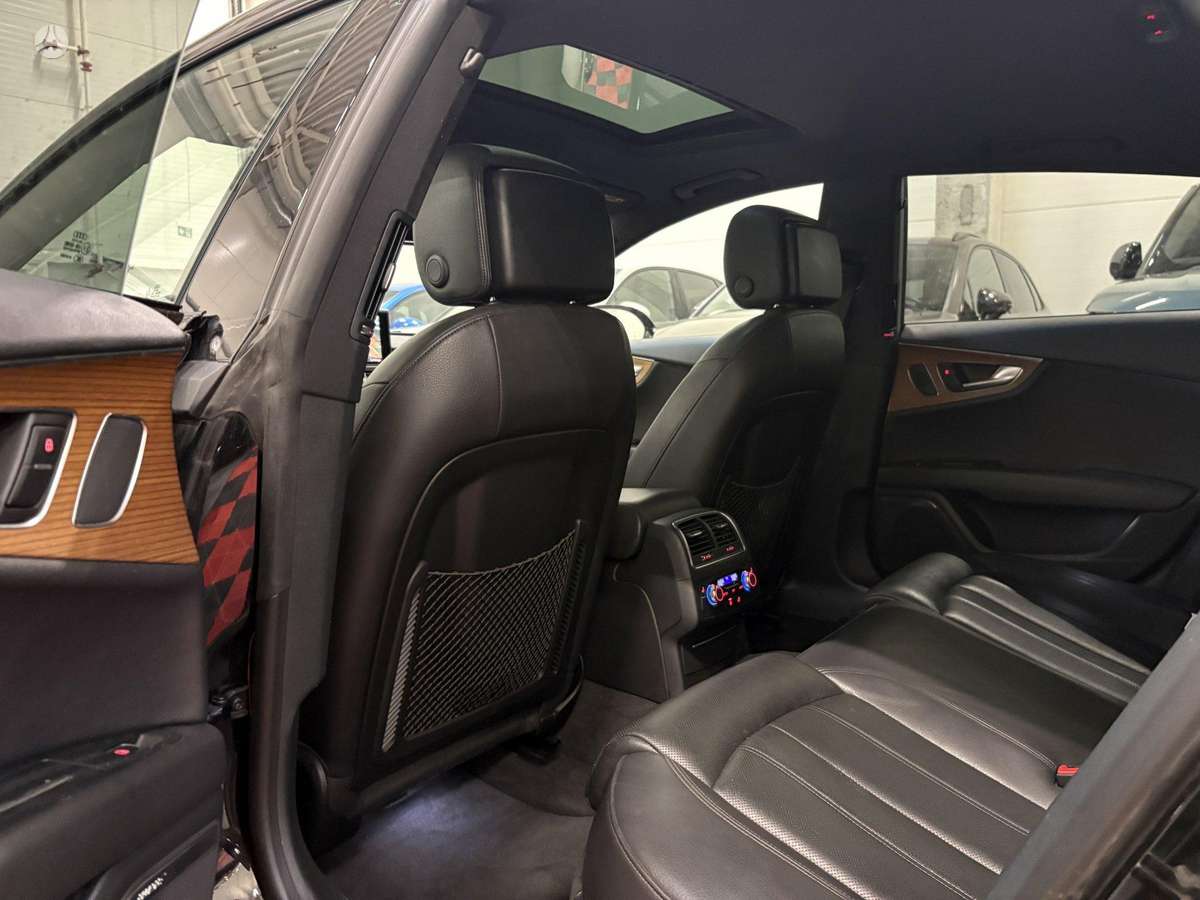 Audi A7, 3.0 l., hatchback