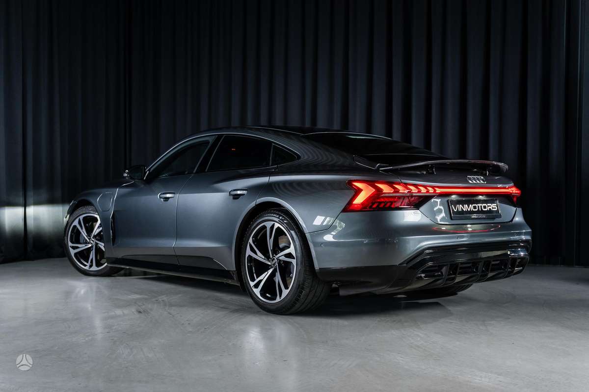 Audi e-tron GT, saloon / sedan