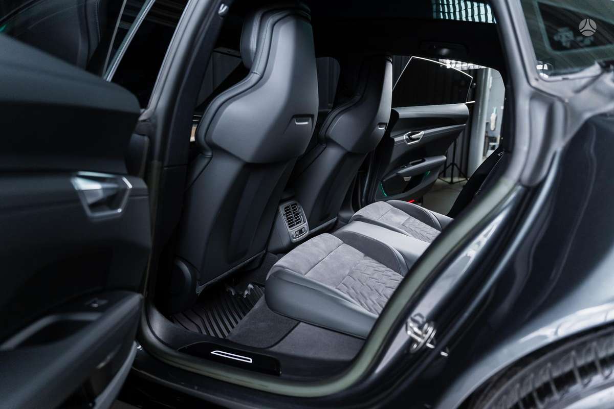 Audi e-tron GT, sedans