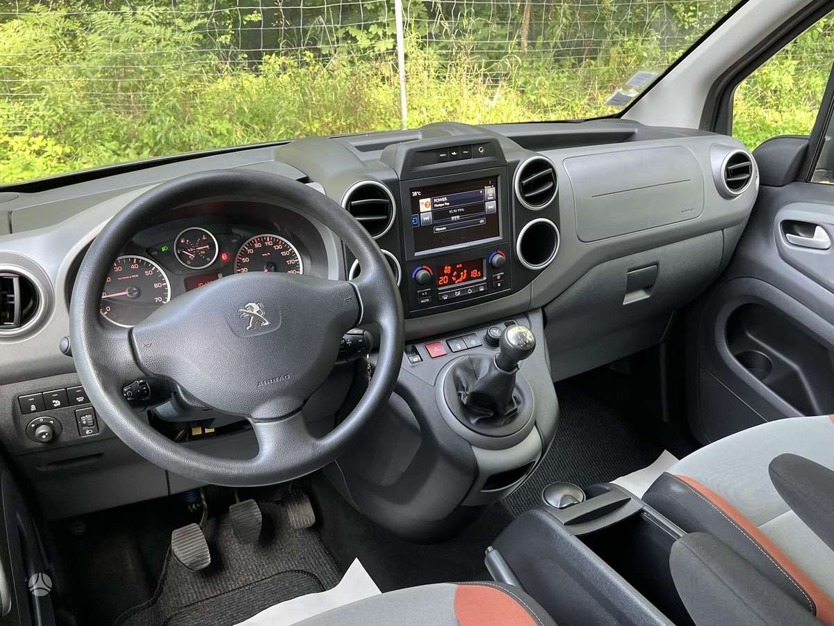 Peugeot Partner, 1.2 l., Минивэн