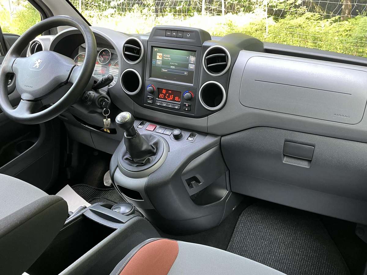 Peugeot Partner, 1.2 l., Минивэн