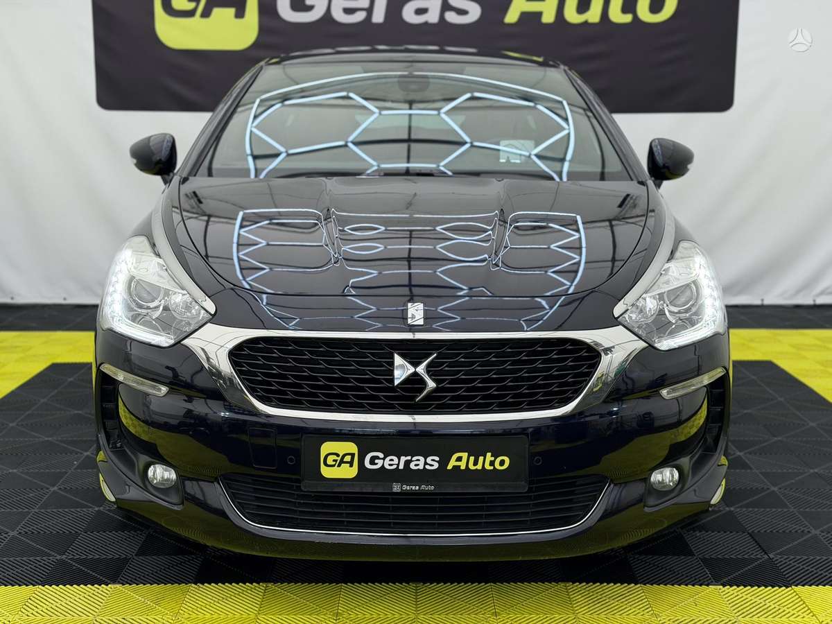 Citroen DS5, 2.0 l., hatchback