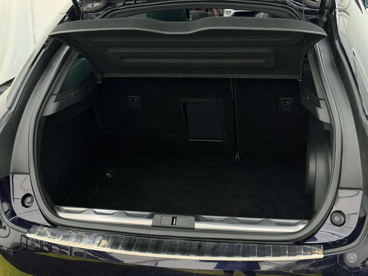 Citroen DS5, 2.0 l., hatchback
