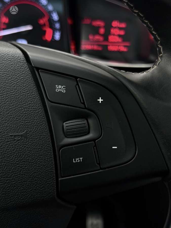 Citroen DS5, 2.0 l., Хэтчбек