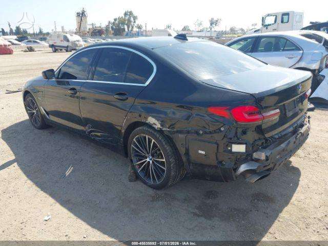BMW 530, Седан