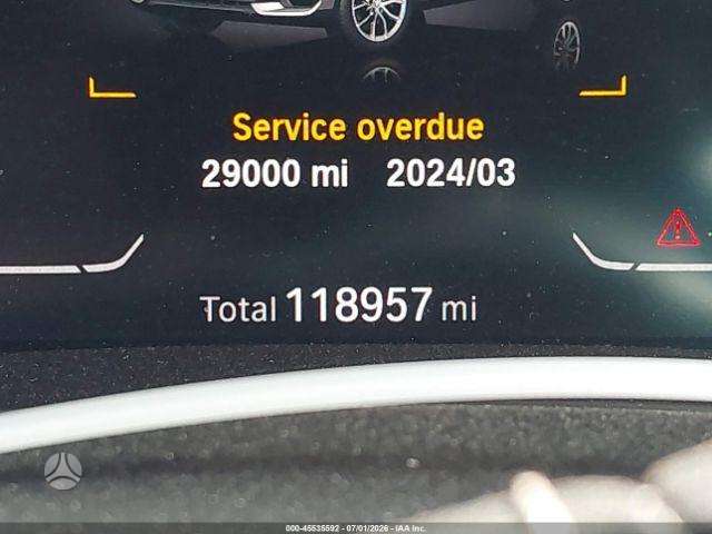 BMW 530, Седан
