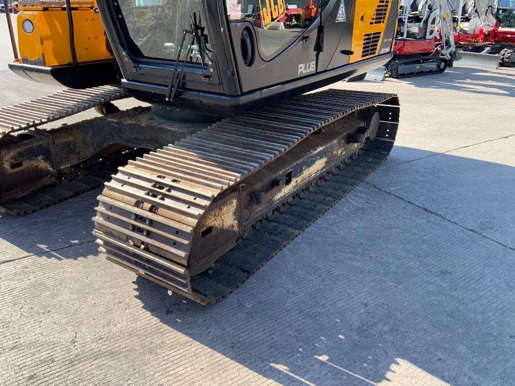 JCB JS 145 LC, ekskavatoriai