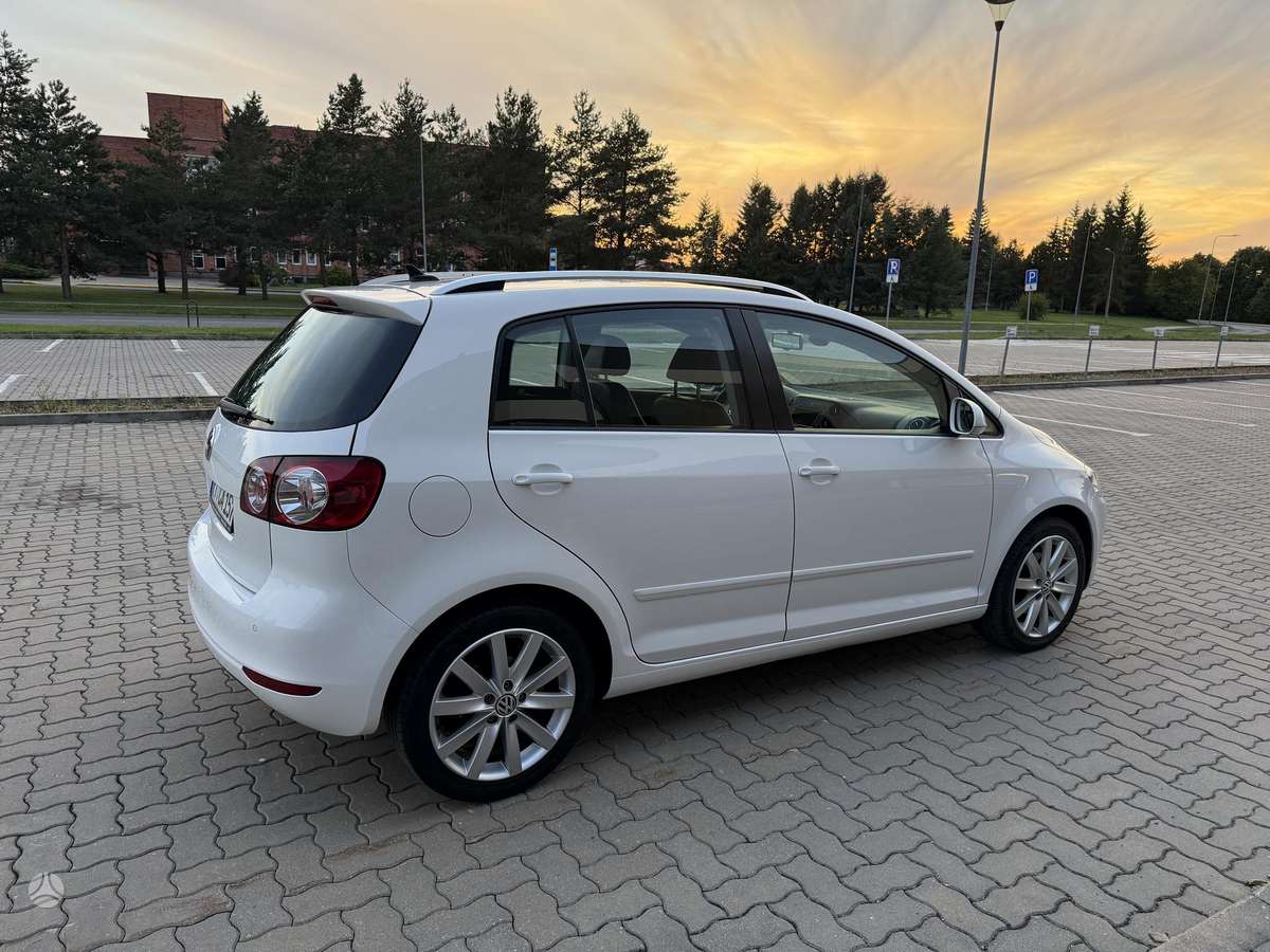 Volkswagen Golf Plus - 9