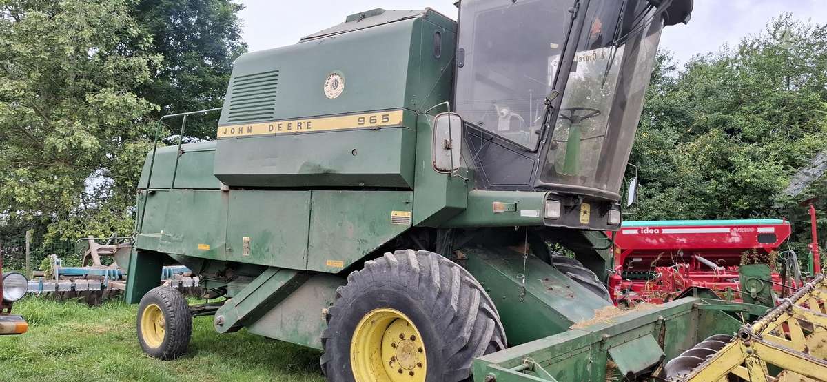 John Deere 965, kombainai