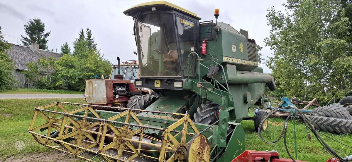 John Deere 965, kombainai