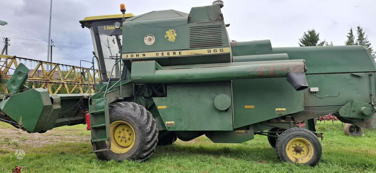 John Deere 965, kombainai
