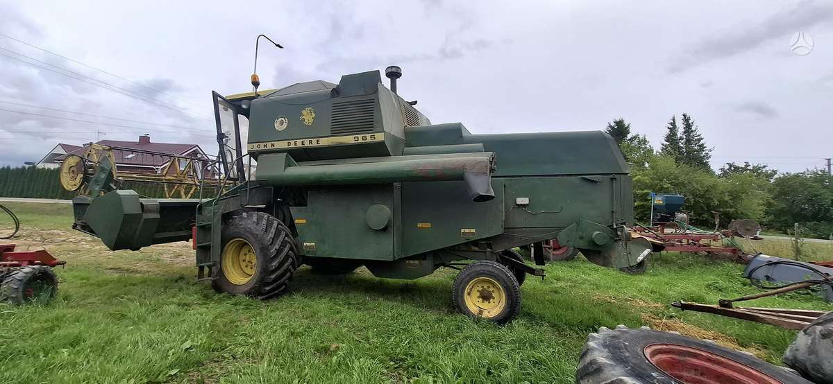 John Deere 965, kombainai