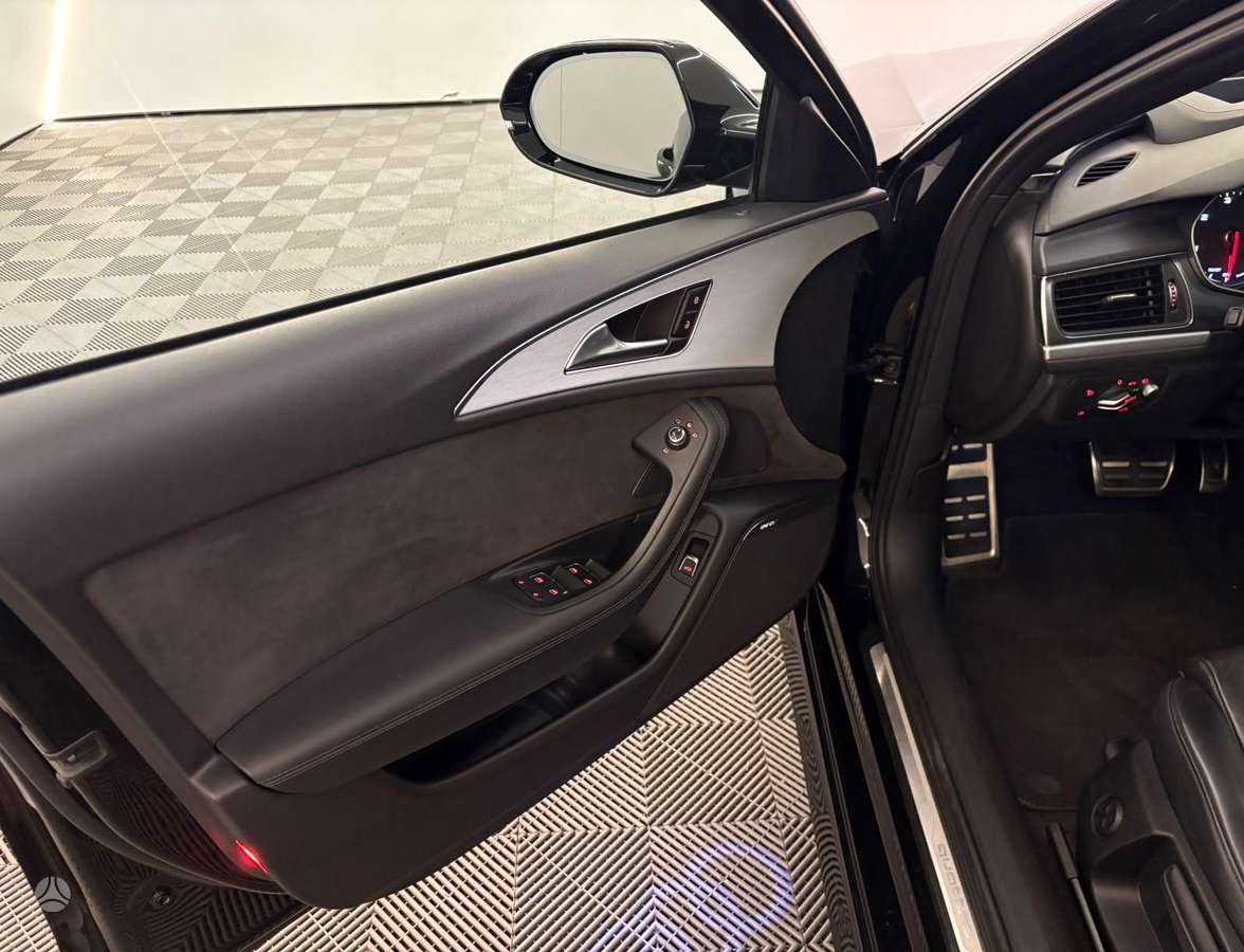 Audi A6, 3.0 l., universalas