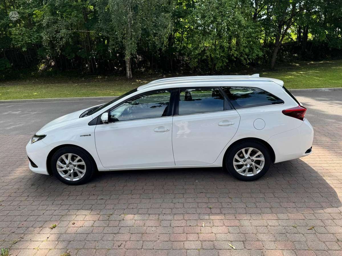 Toyota Auris - 4