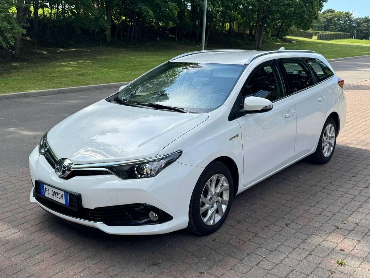 Toyota Auris - 2