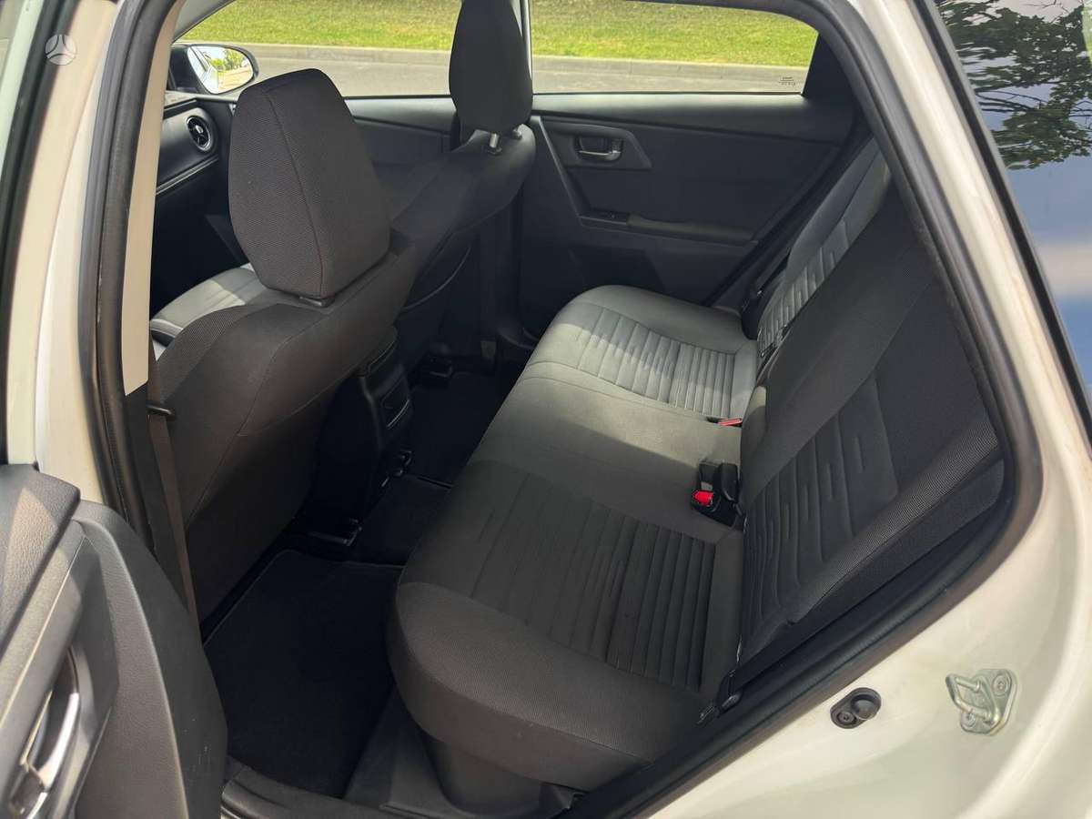 Toyota Auris - 10