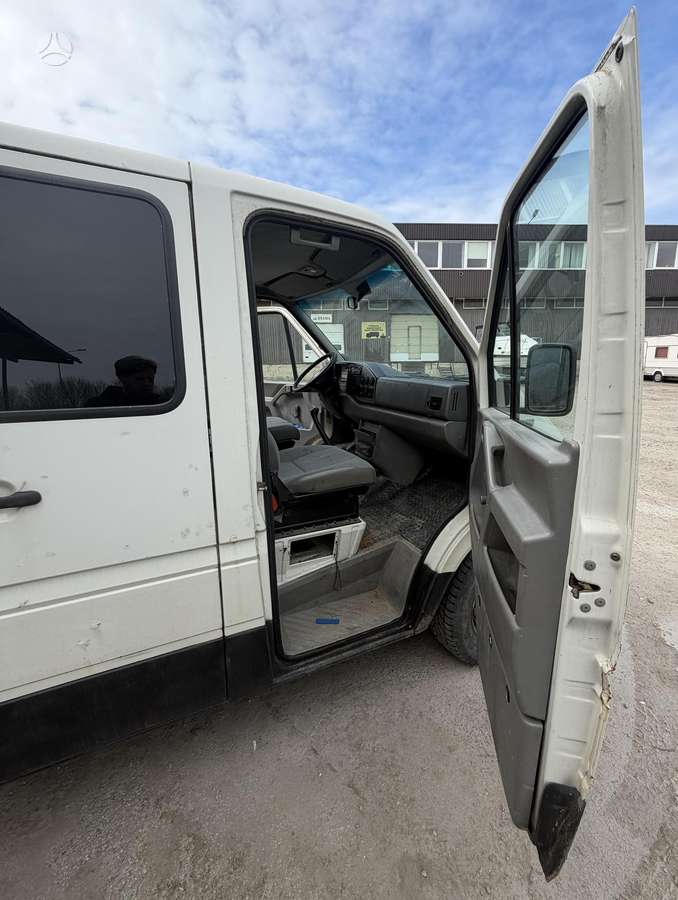 Volkswagen LT - 8