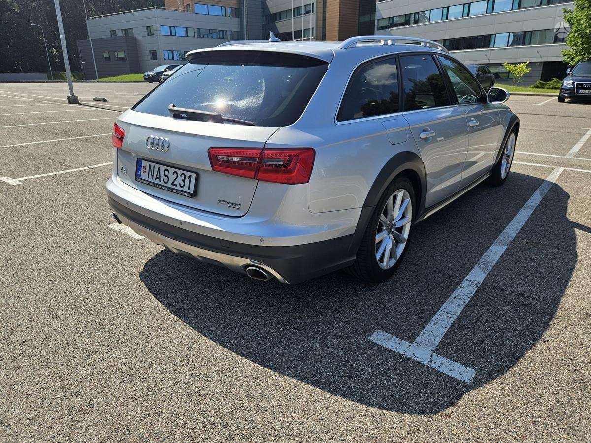 Audi A6 allroad, 3.0 l., Универсал