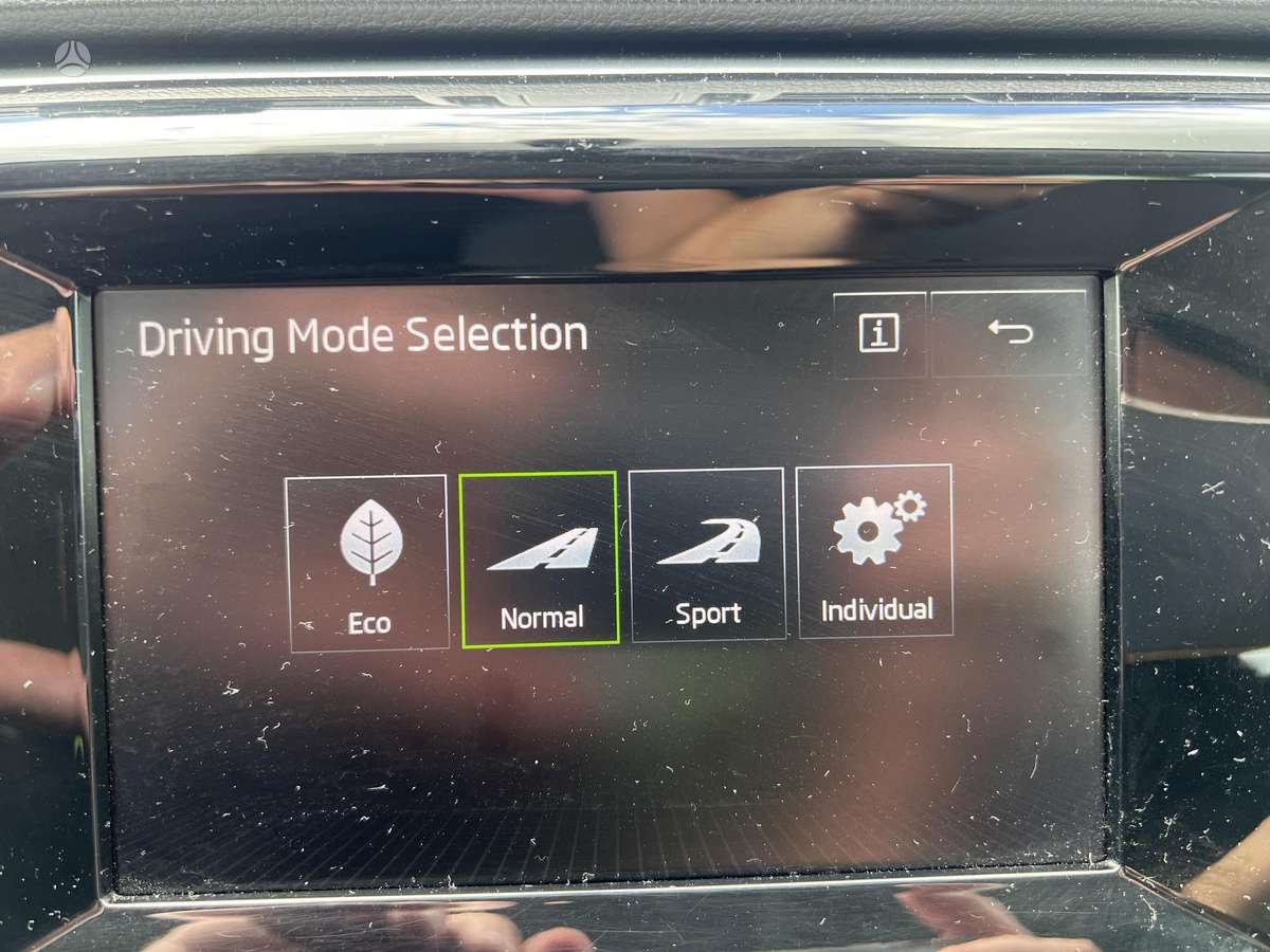 Skoda Superb, 2.0 l., wagon