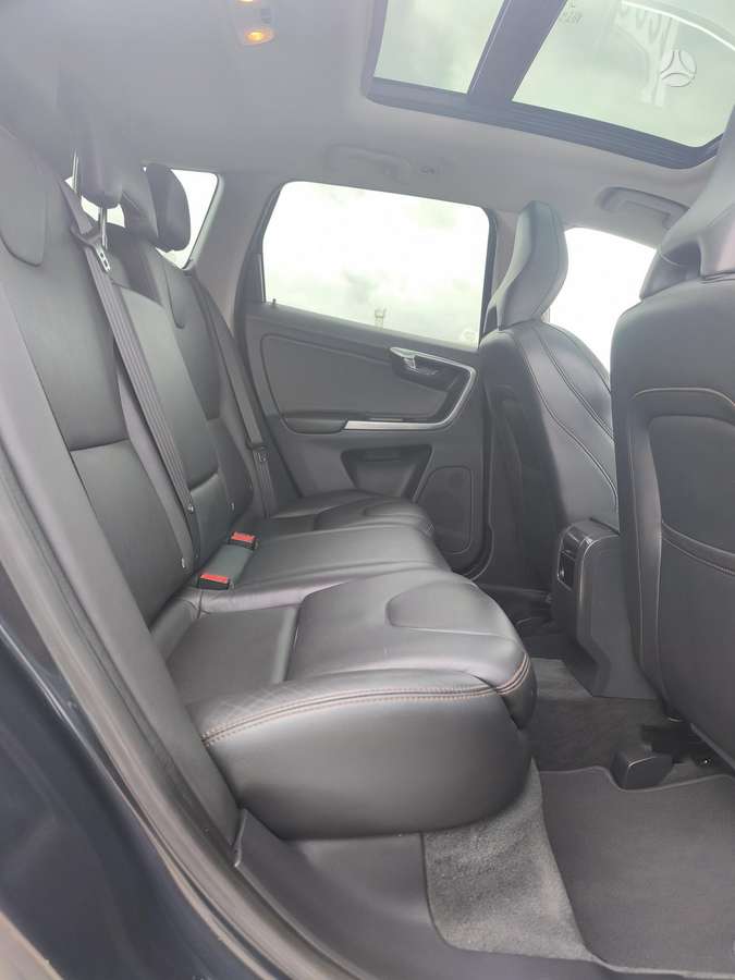 Volvo XC60 - 10