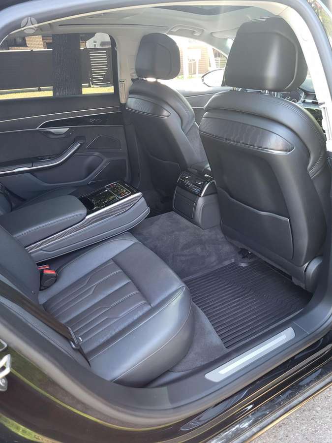 Audi A8 L, 3.0 l., Седан