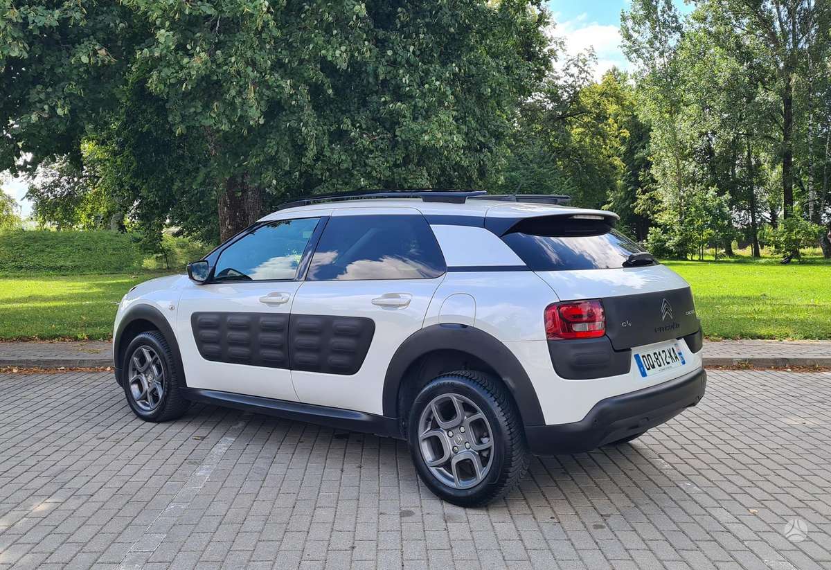 Citroen C4 Cactus, 1.2 l., Хэтчбек