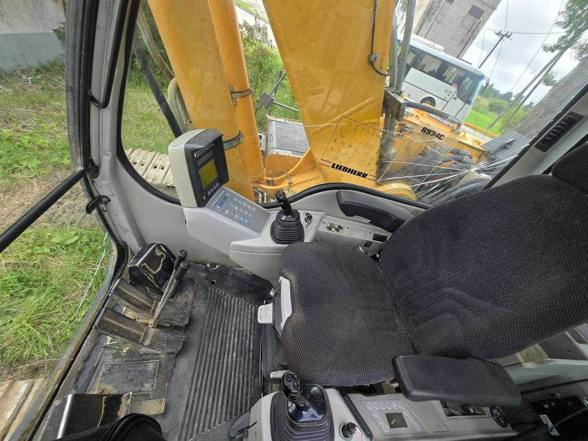 Liebherr R934C, экскаваторы