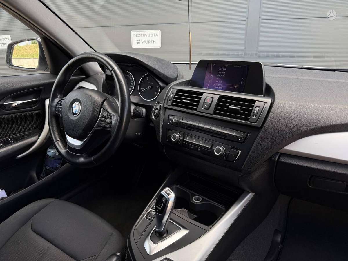 BMW 116, 2.0 l., hatchback