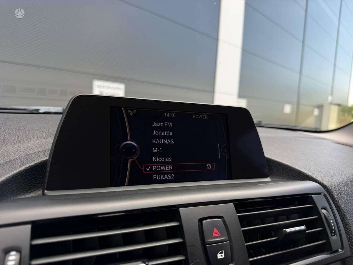 BMW 116, 2.0 l., hatchback