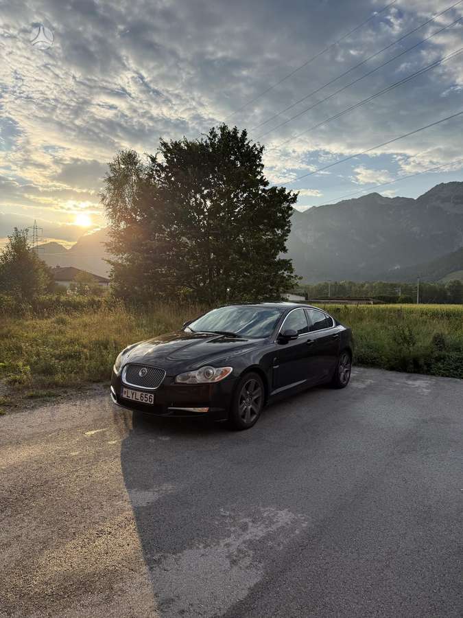 Jaguar XF, 3.0 l., Седан