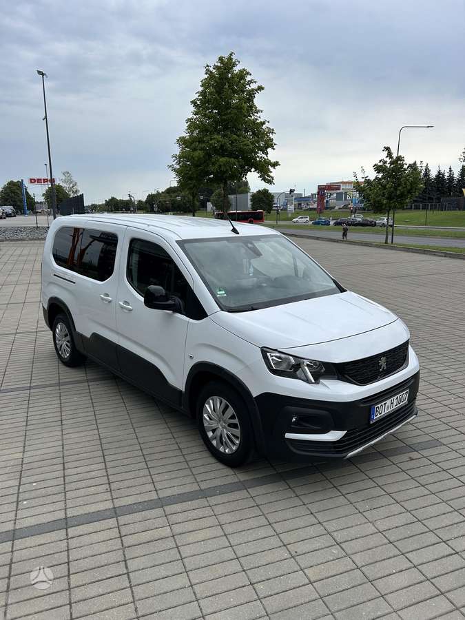 Peugeot Rifter - 8