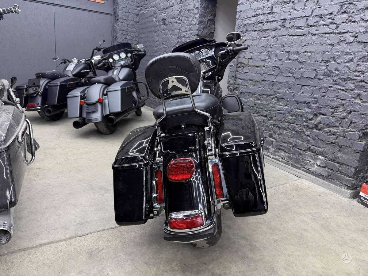 Harley-Davidson Electra Glide 1688cc, чопперы / круизеры / custom