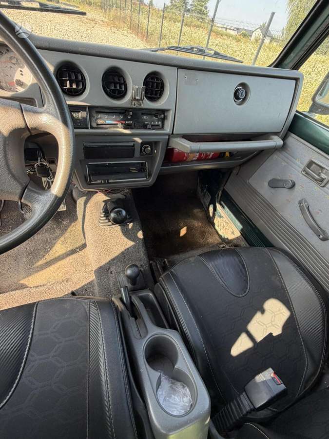 Suzuki Samurai, 1.3 l., off-road / crossover