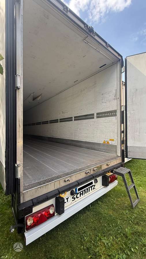 Schmitz SKO24/L - 13.4 FP 60 - 7cm, refrigerated