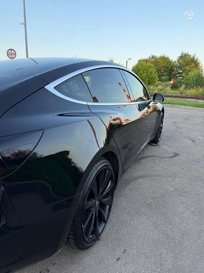 Tesla Model 3, 81 kWh, hečbekas