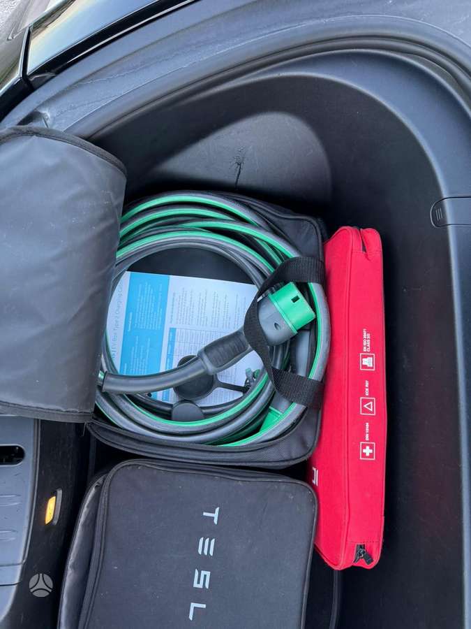 Tesla Model 3, 81 kWh, hečbekas