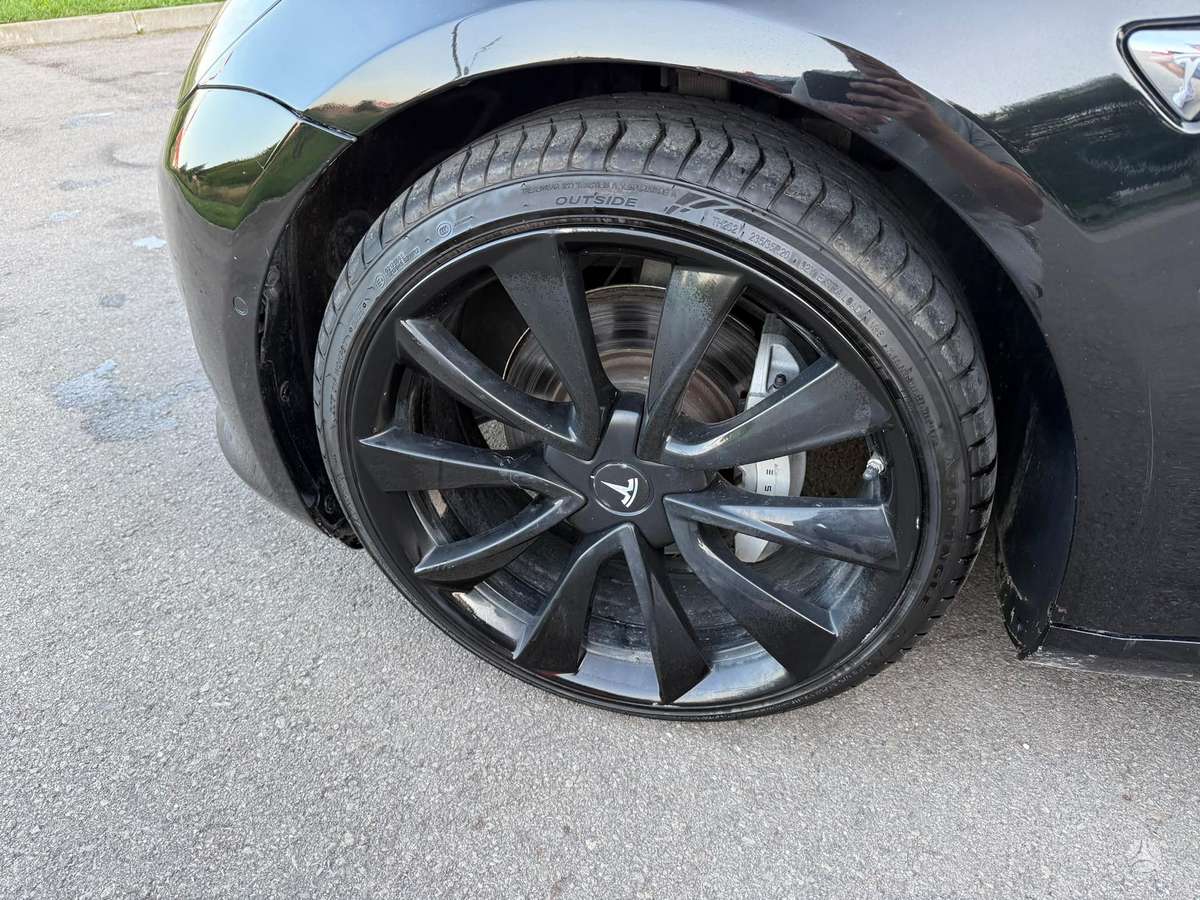 Tesla Model 3, 81 kWh, hečbekas