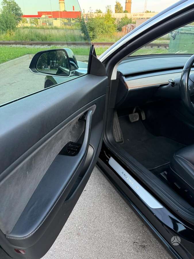 Tesla Model 3, 81 kWh, hečbekas