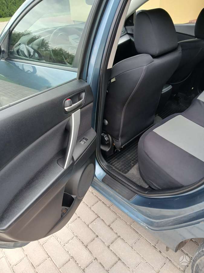 Mazda 3, 1.6 l., Седан