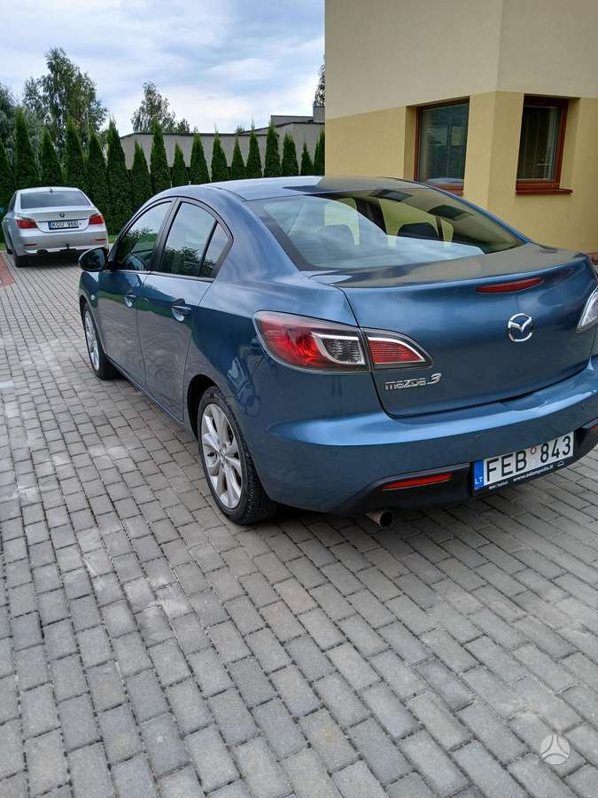 Mazda 3, 1.6 l., Седан
