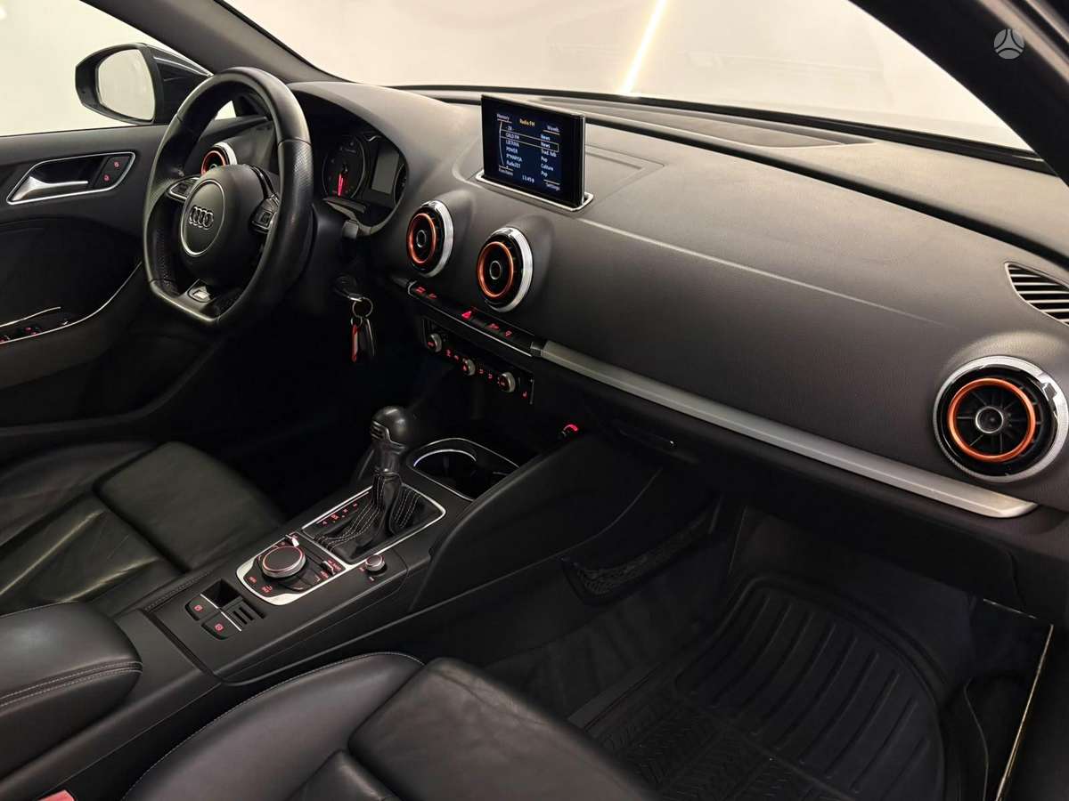 Audi A3, 2.0 l., Хэтчбек