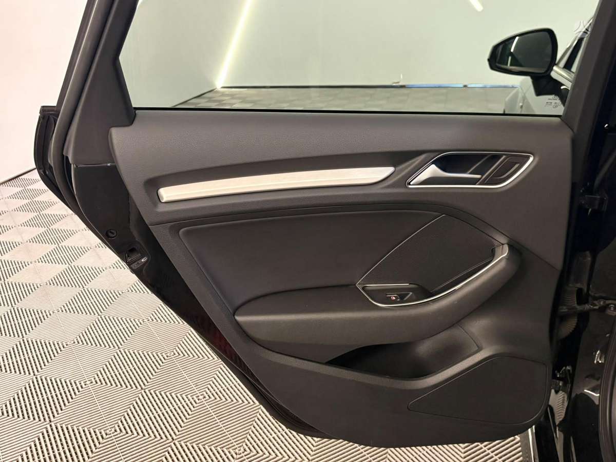 Audi A3, 2.0 l., Хэтчбек