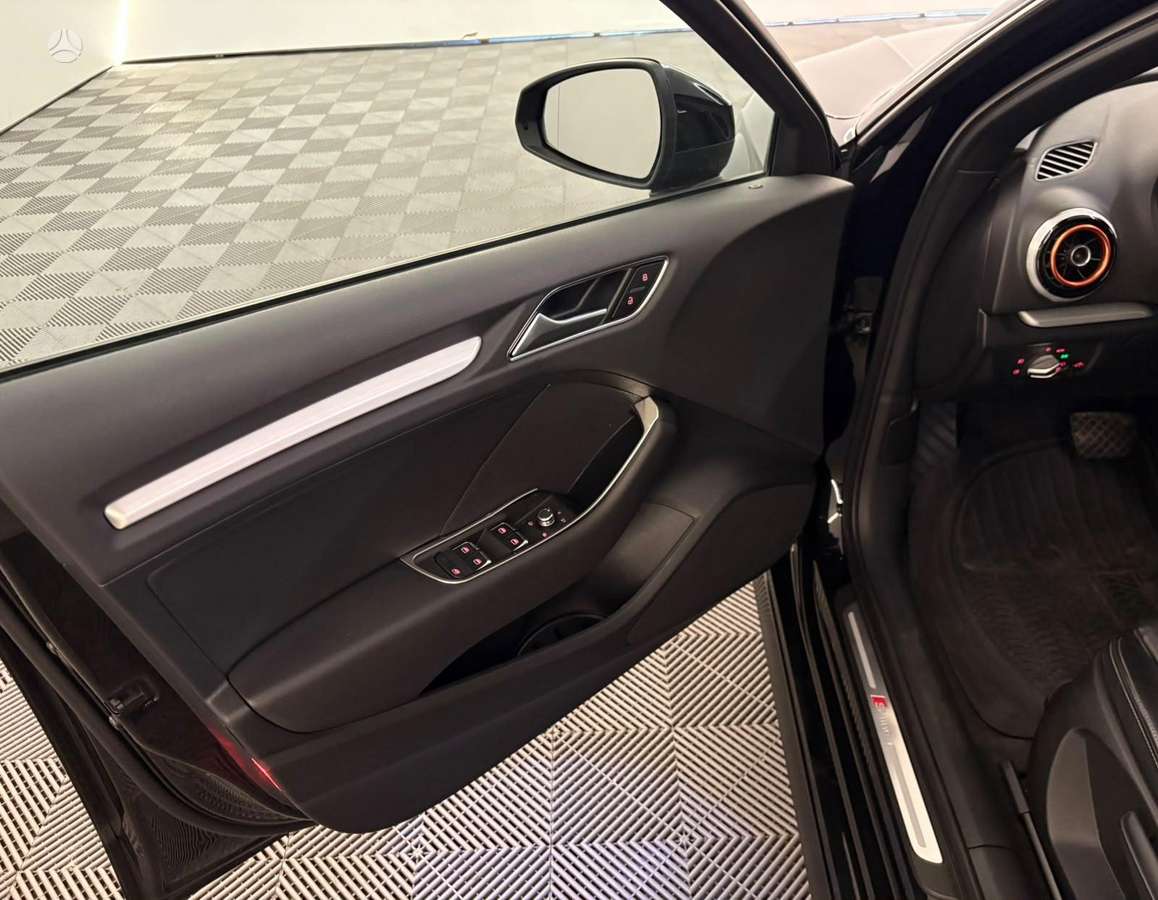 Audi A3, 2.0 l., Хэтчбек