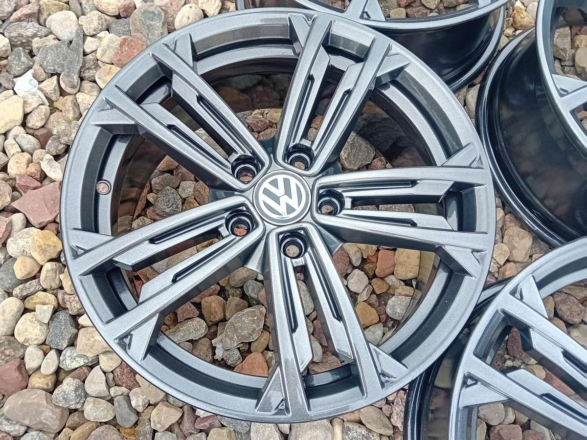 Volkswagen, light alloy, R17