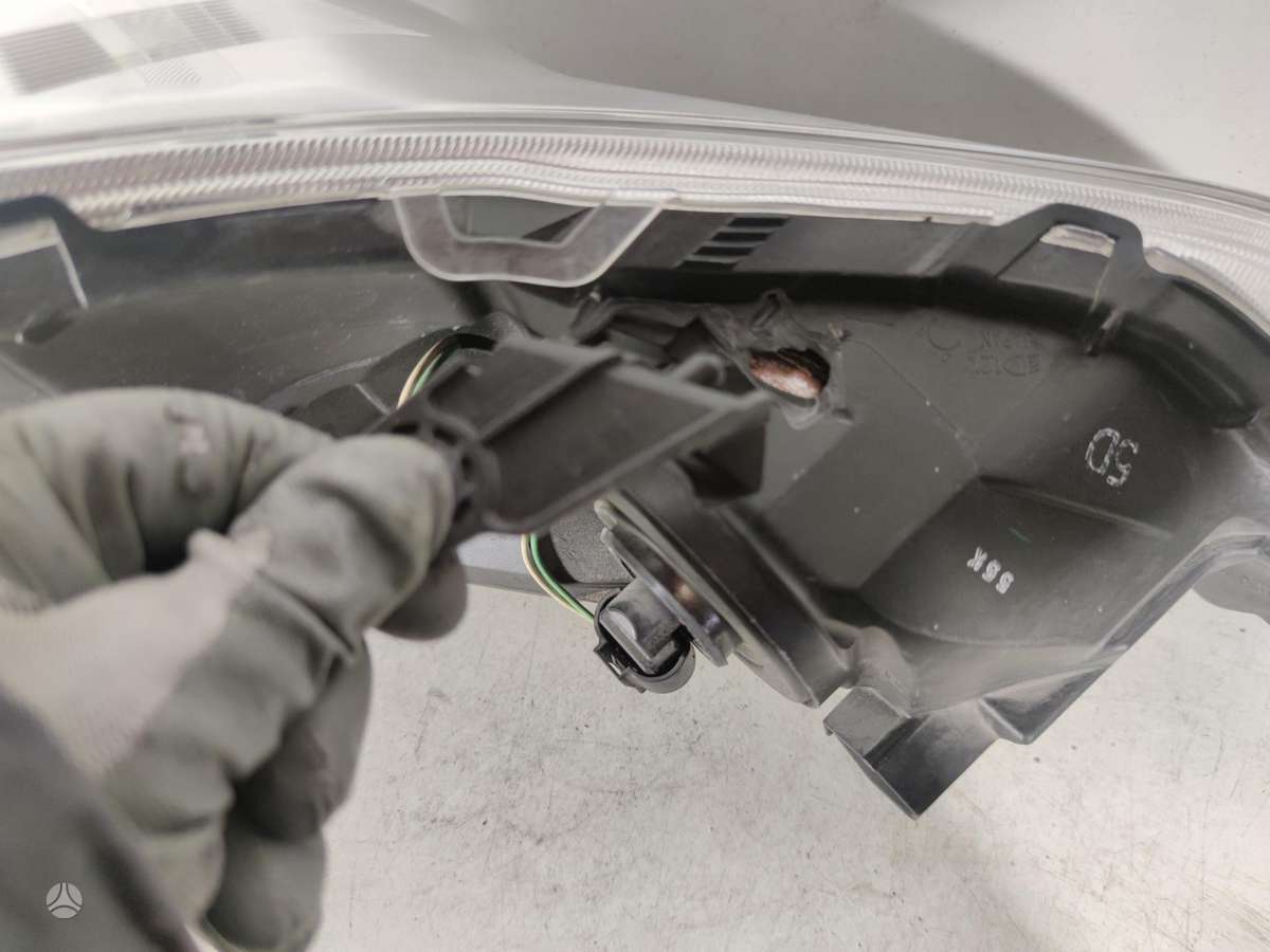 Subaru Legacy hood (front, rear), lights
