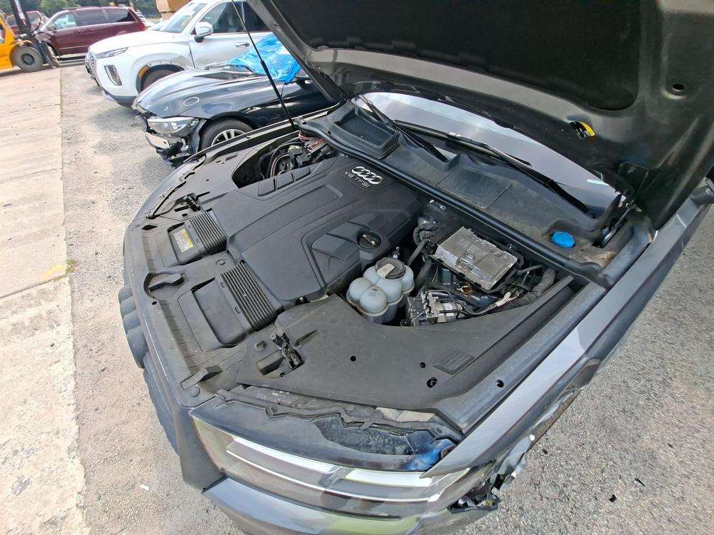 Audi Q7, 3.0 l., Внедорожник / Кроссовер