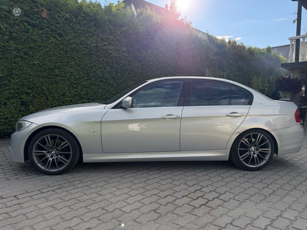 BMW 325, 3.0 l., Седан