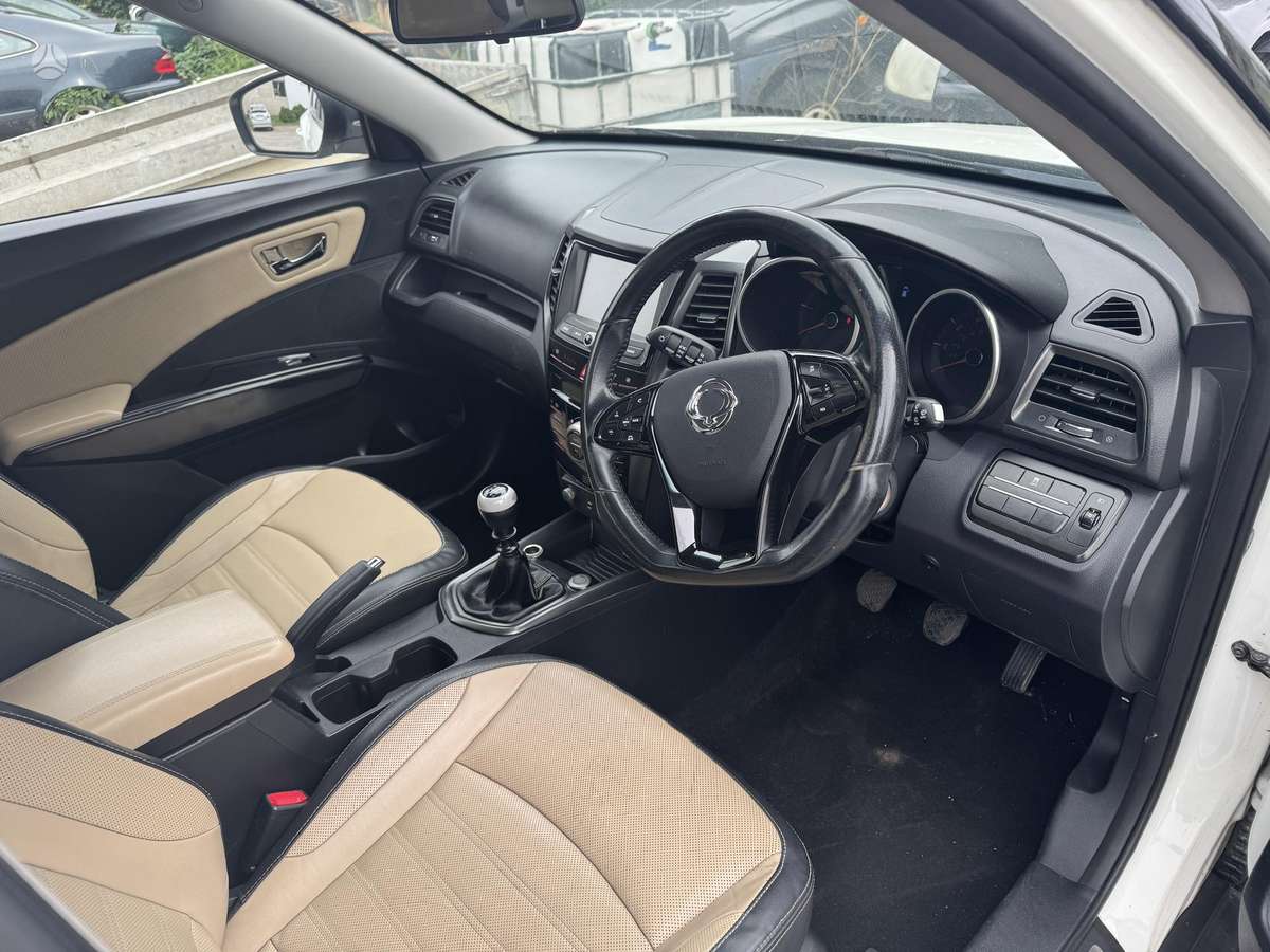 SsangYong XLV